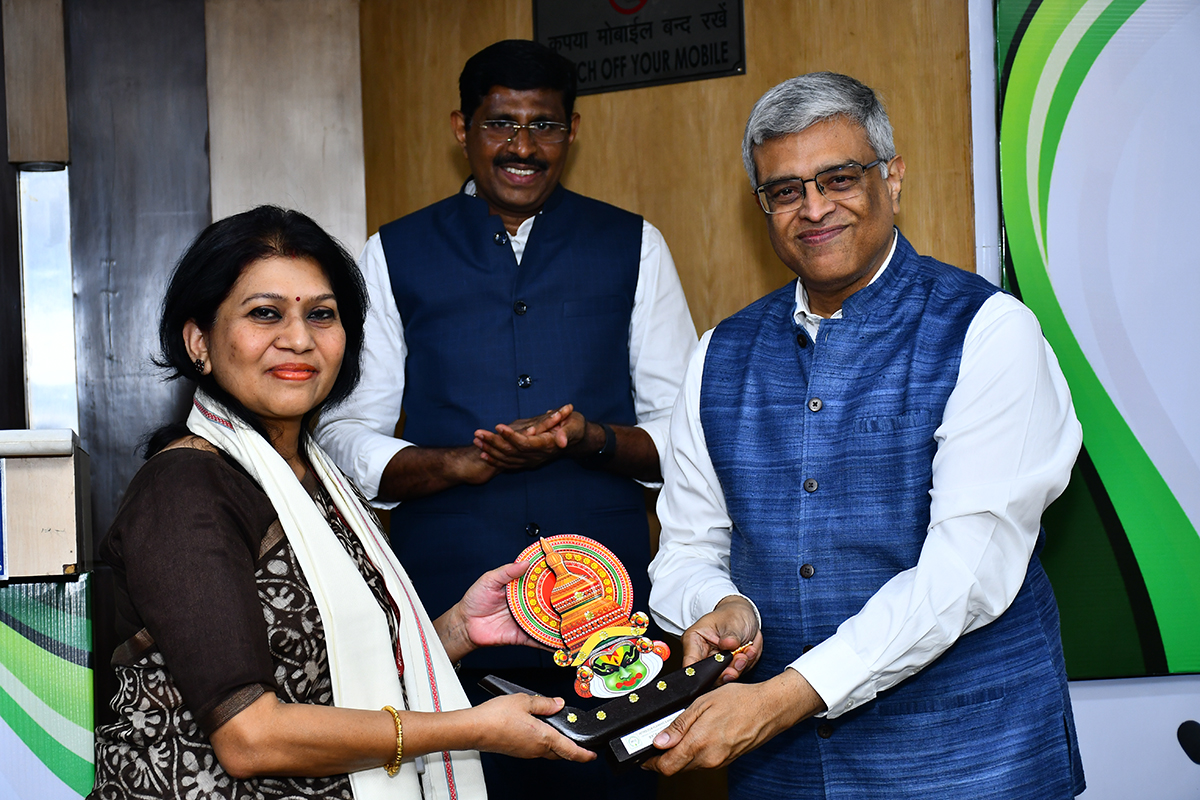Honouring the Past DG at Foundation Day 2024